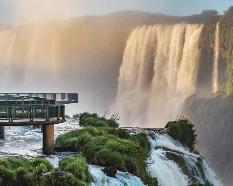 Visiting Iguazu Falls, Brazil: The Complete Travel Guide Visiting Iguazu Falls, Brazil: The Complete Travel Guide